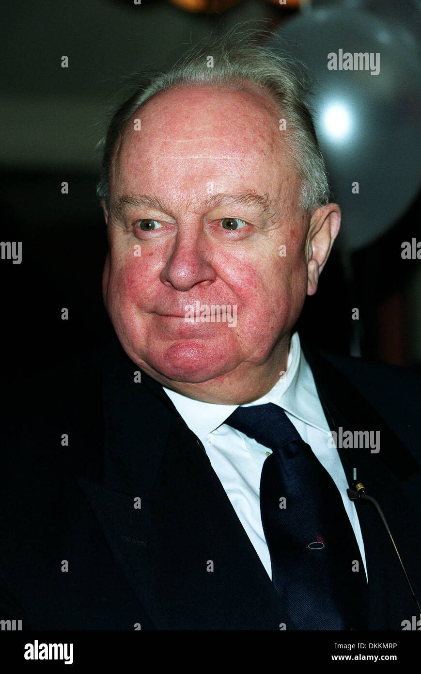 NED SHERIDAN.WRITER & PRESENTER.26/03/2000.Y66B1C. Foto Stock