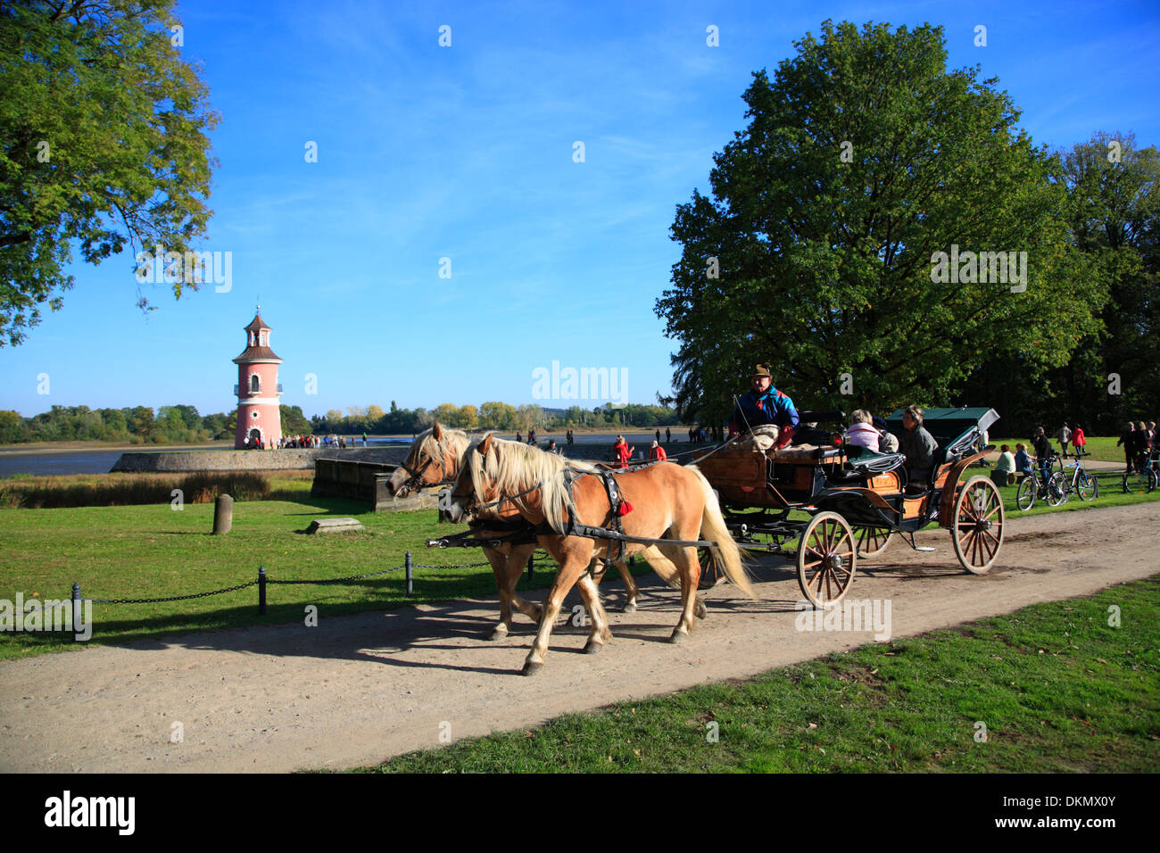 Carrello a faro di Moritzburg nel castello di Moritzburg parco vicino a Dresda, Sassonia, Germania Foto Stock