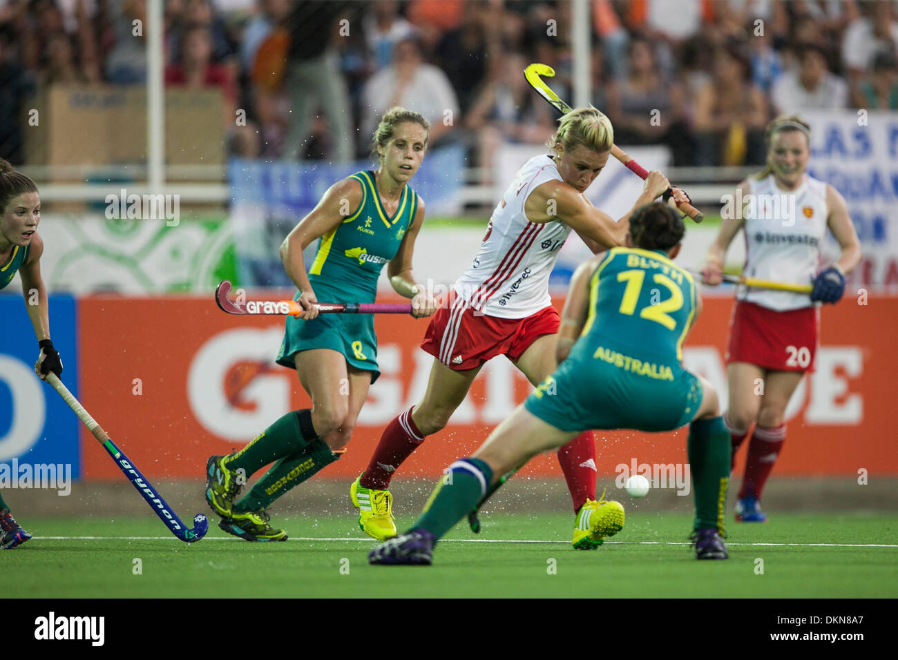 Tucuman, Argentina. 07Th Dec, 2013. Inghilterra v Australia, le donne del mondo di Hockey League, Tucuma&#x301;n, Argentina. Club Natacio&#x301;n Gimnasia y. - Sfera A. Credito: Azione Sport Plus/Alamy Live News Foto Stock