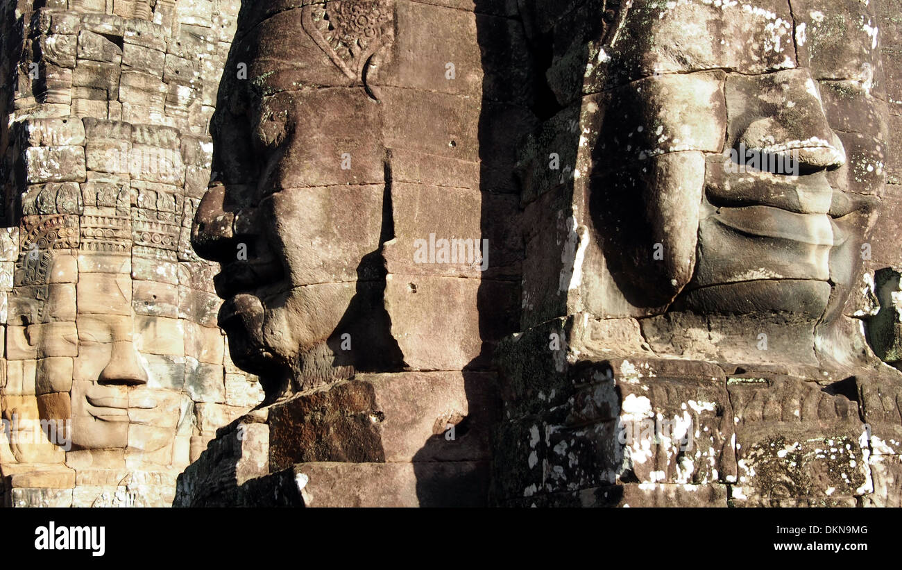 Facce a prasat a Bayon Angkor parco archeologico, Cambogia Foto Stock