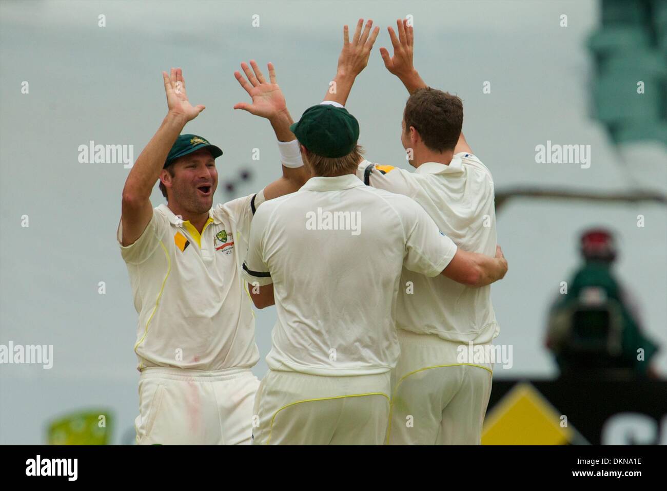 Adelaide, Australia del Sud. 8 Dic 2013. Azione dal 2° Ceneri Test match giocato ad Adelaide Oval. Credito: Lo sport europeo Agenzia fotografica/Alamy Live News Foto Stock