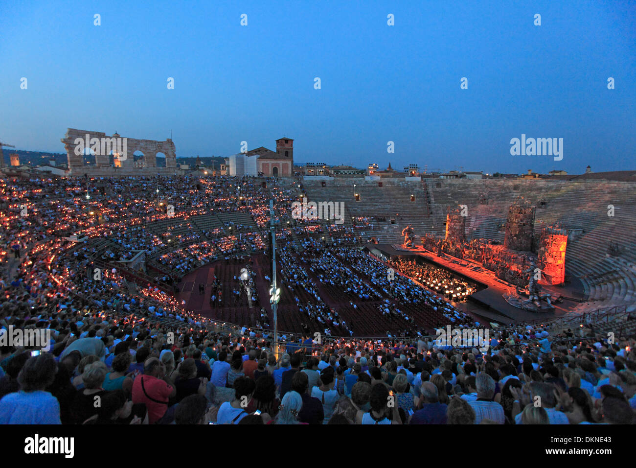 Prestazioni di il trovatore opera ((Il Trovatore) presso l'Arena di Verona Foto Stock