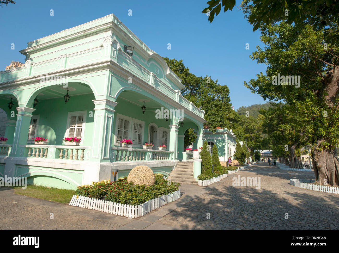 Il Macau Taipa case museo ricordano il passato come colonia portoghese con case costruite intorno al 1921. Foto Stock
