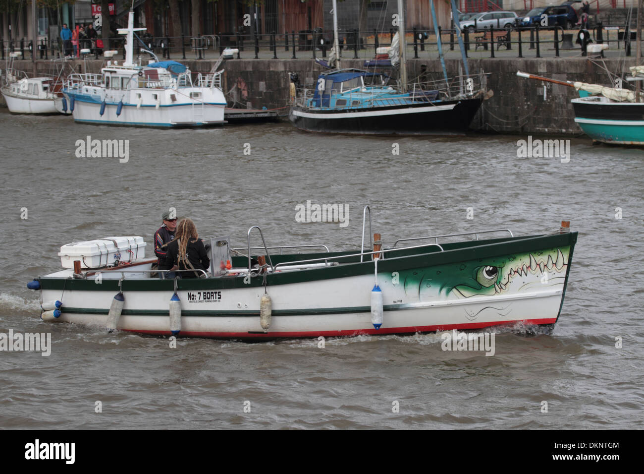 Ferry boat dipinta con una faccia. Bristol. Regno Unito Foto Stock