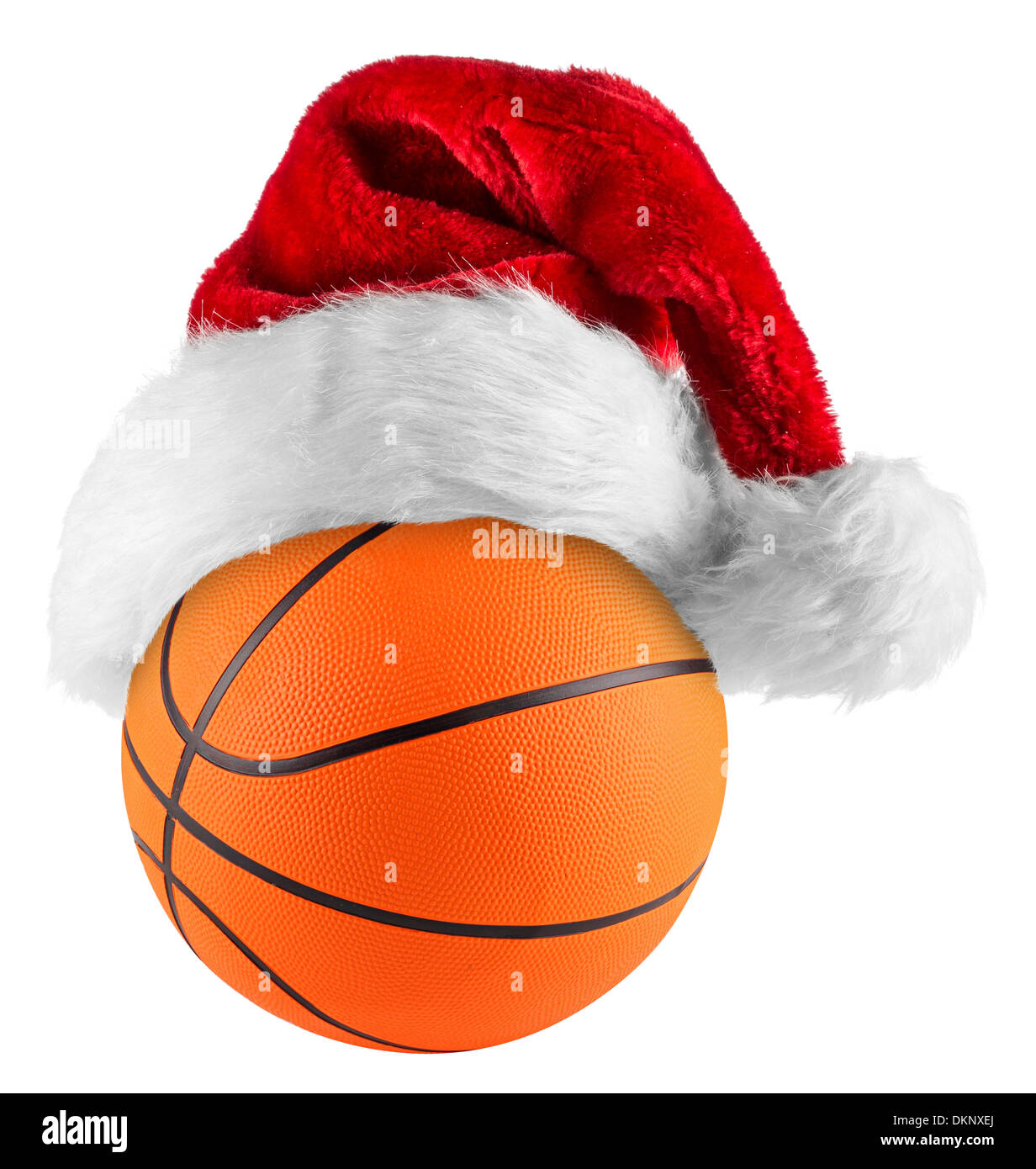 Santa hat sul basket su sfondo bianco Foto Stock