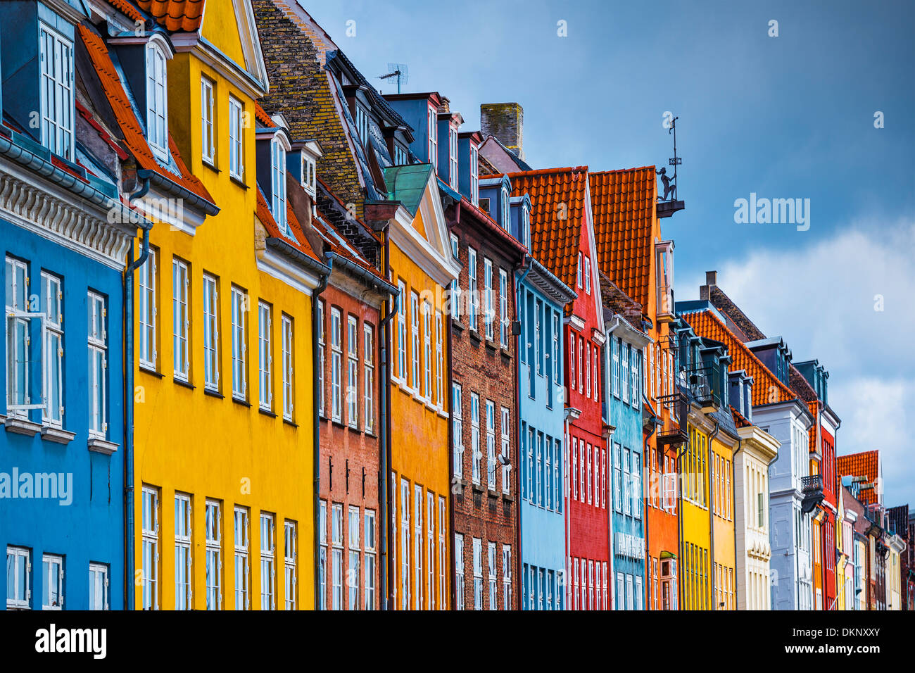Edifici di Nyhavn a Copenaghen, in Danimarca. Foto Stock