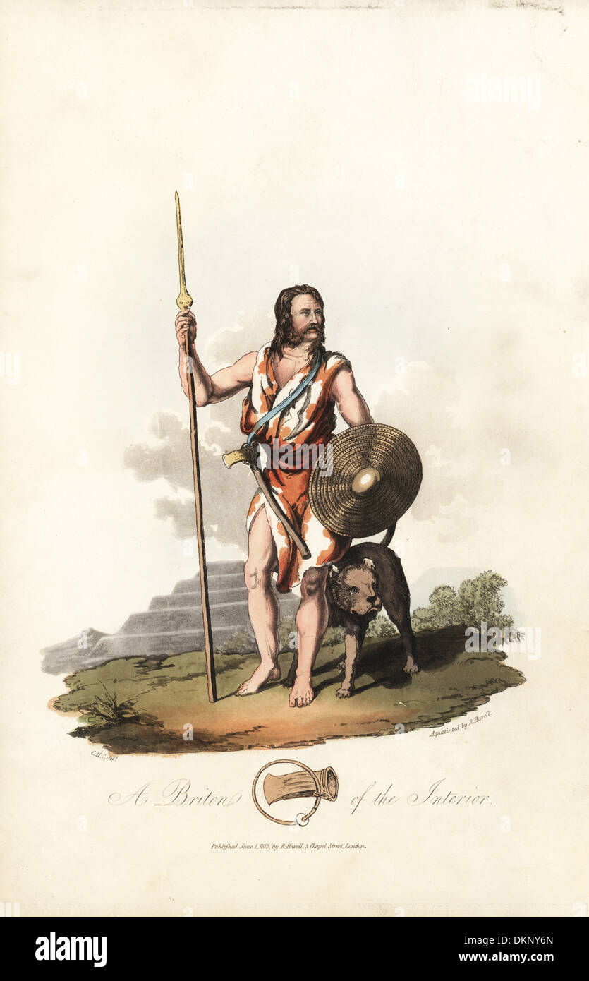 Preromana britannico degli interni, che trasportano la protezione, lancia e ascia di guerra. Foto Stock