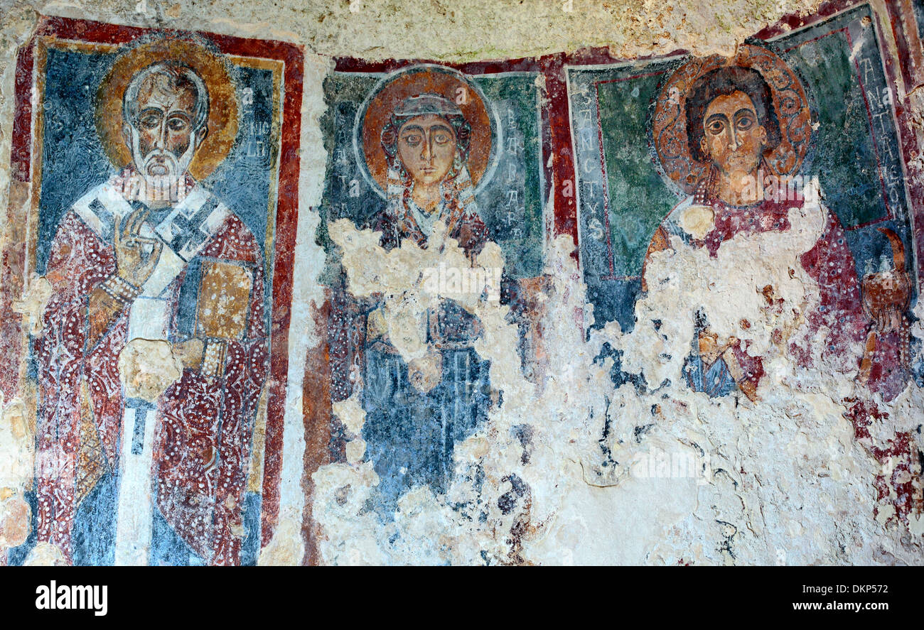 Affresco della grotta la chiesa di San Nicola dei Greci, Sassi di Matera, Basilicata, Italia Foto Stock