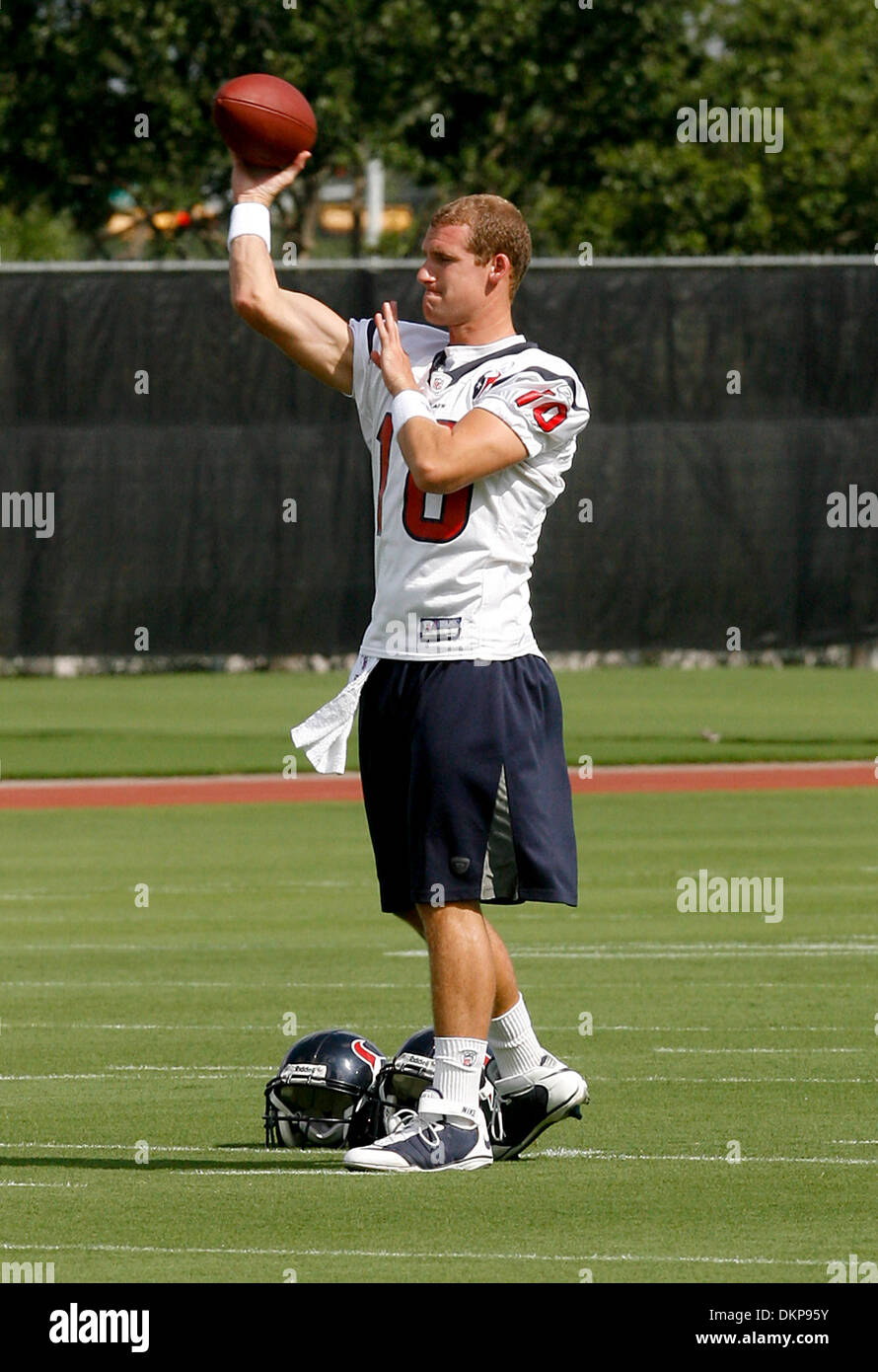 Giugno 15, 2009 - Houston, Texas, Stati Uniti - 15 Giugno 2009: Texans rookie quarterback Alex Brink funziona con la Houston Texans durante il team di mini camp tenuto presso il Methodist Training Facility. (Credito Immagine: © Southcreek globale/ZUMApress.com) Foto Stock
