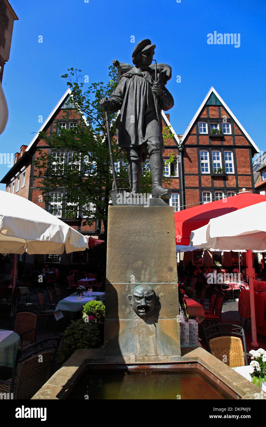 Statua di Kiepenkerl-Fountain, Muenster Muensterland, Renania settentrionale-Vestfalia, Germania Foto Stock