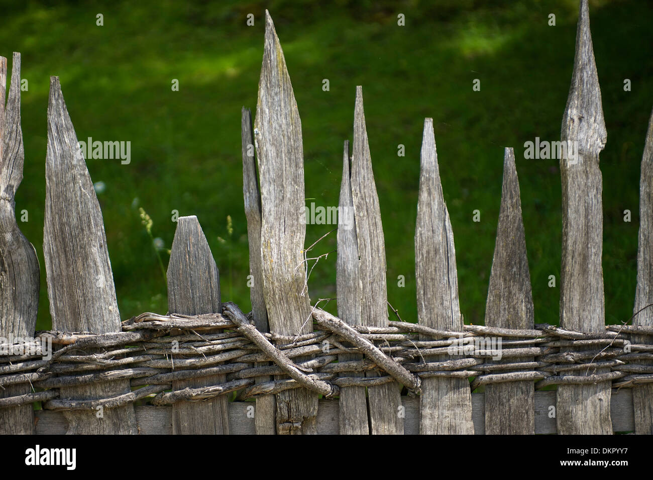 Alto Adige, Italia, Europa, recinzione di legno, recinto, tradizionale, vecchio, dettaglio esterno, giorno, Trentino Foto Stock