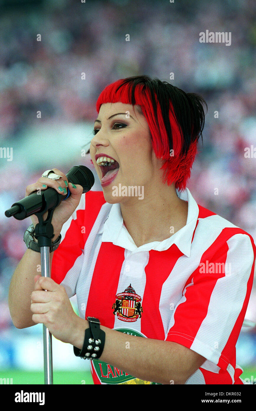 Lo zafferano.cantante CON GRUPPO REPUBLICA.09/05/1999.R63B14C. Foto Stock