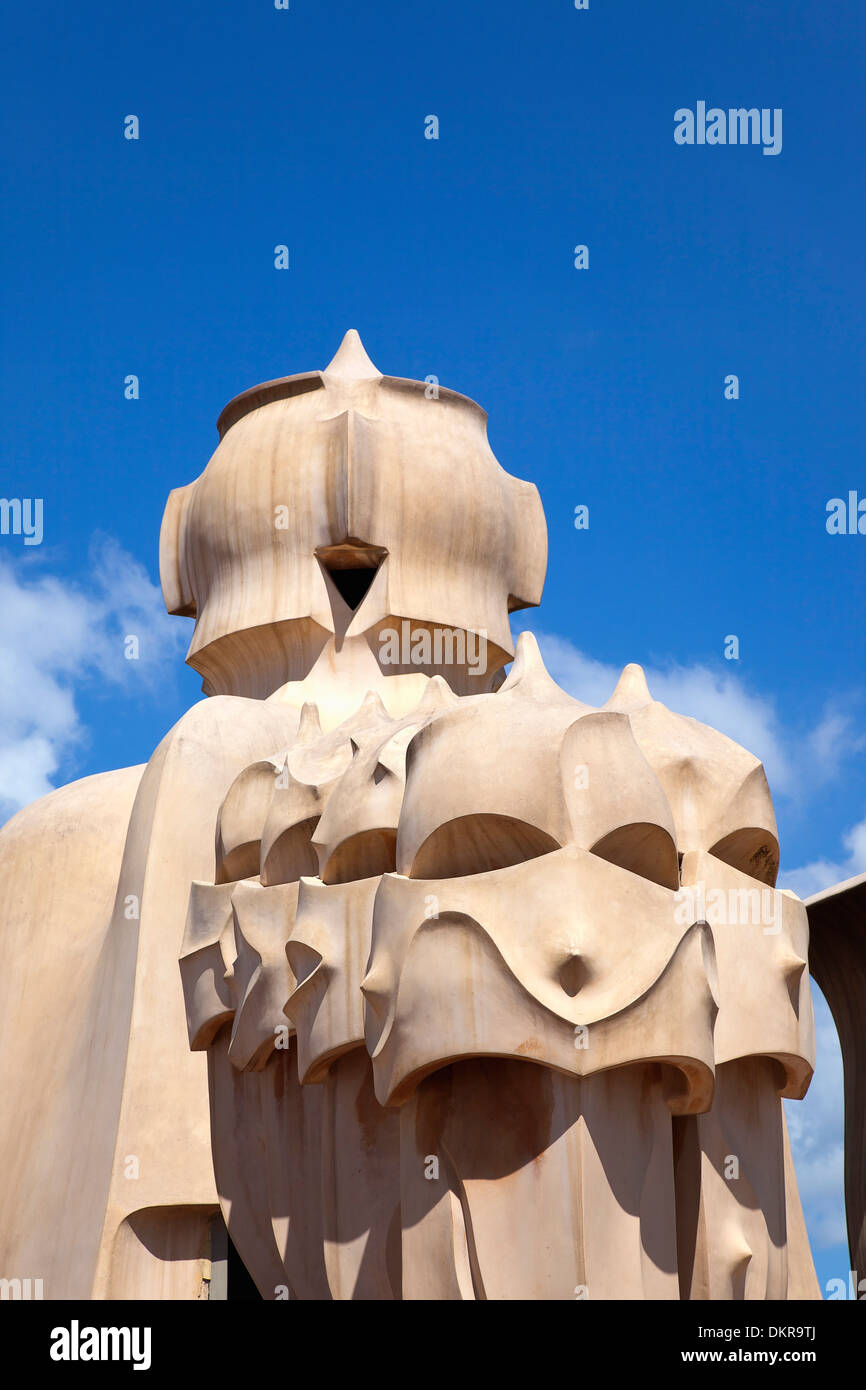 In Spagna, in Catalogna, Barcellona, La Pedrera o Casa Mila sul Passeig de Gracia, progettato da Antoni Gaudi. Foto Stock