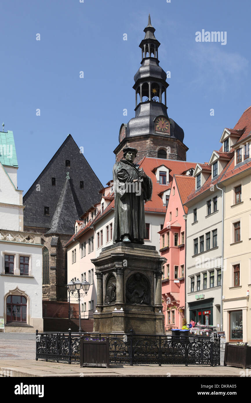 Eisleben Sachsen Anhalt Marktplatz San Andreas market place Luther monumento Foto Stock