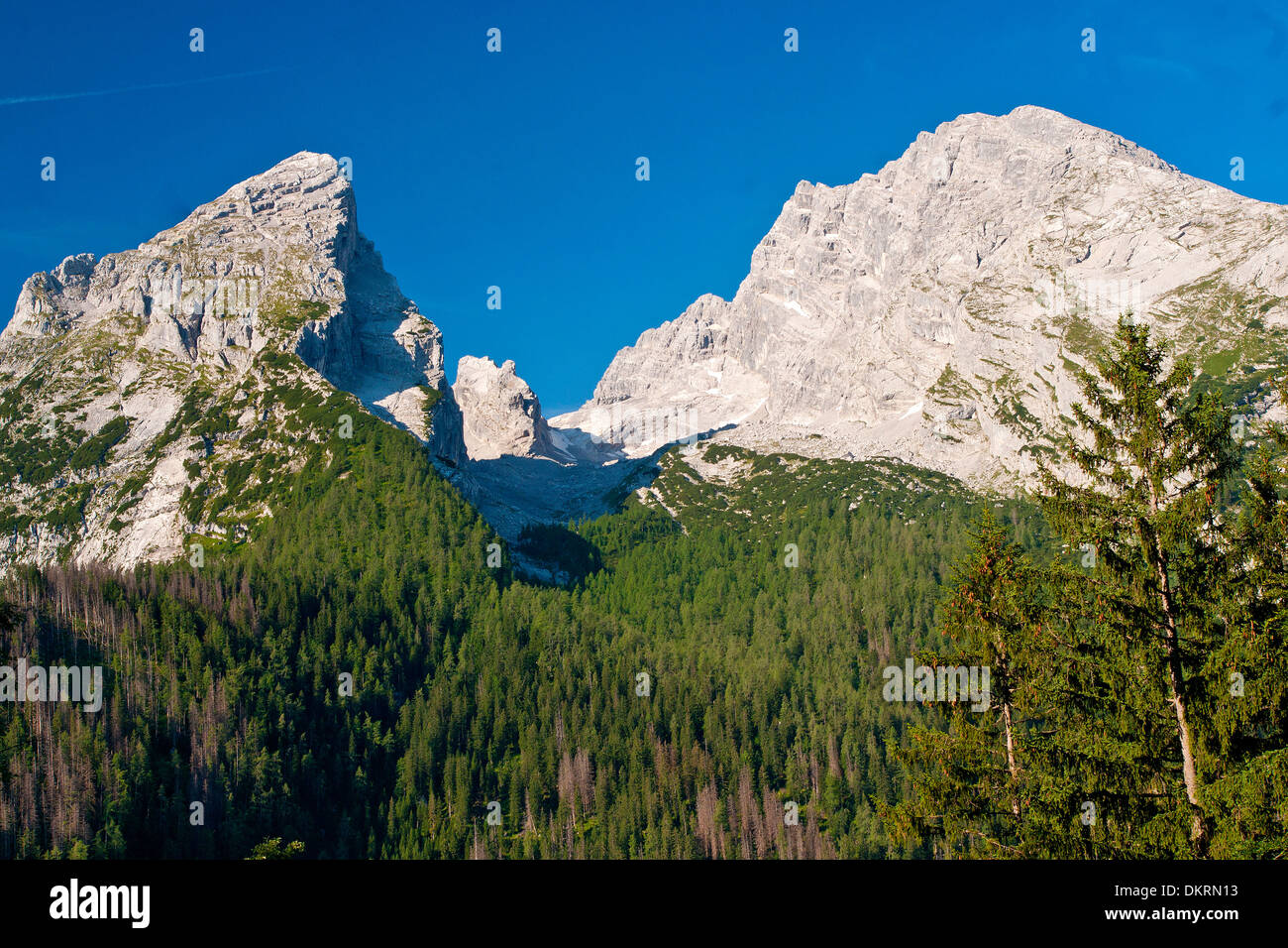 Baviera Germania Europa Alta Baviera Berchtesgaden paese Berchtesgaden sky blue sky Watzmann vertice Watzmannkar re di picco Foto Stock