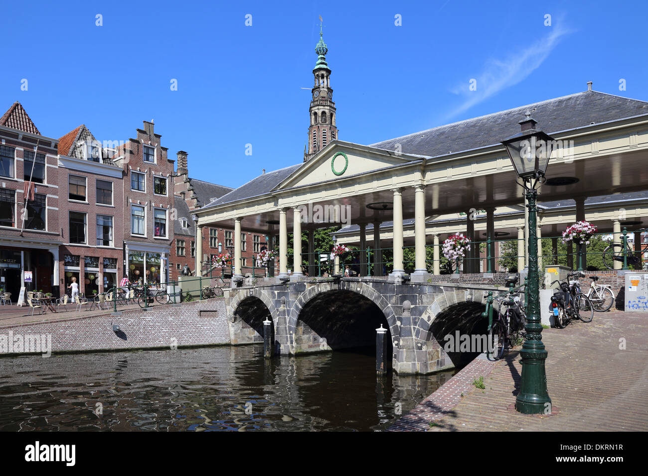 Leiden Vecchio Municipio Nieuwe Rijn Kornbrug Foto Stock