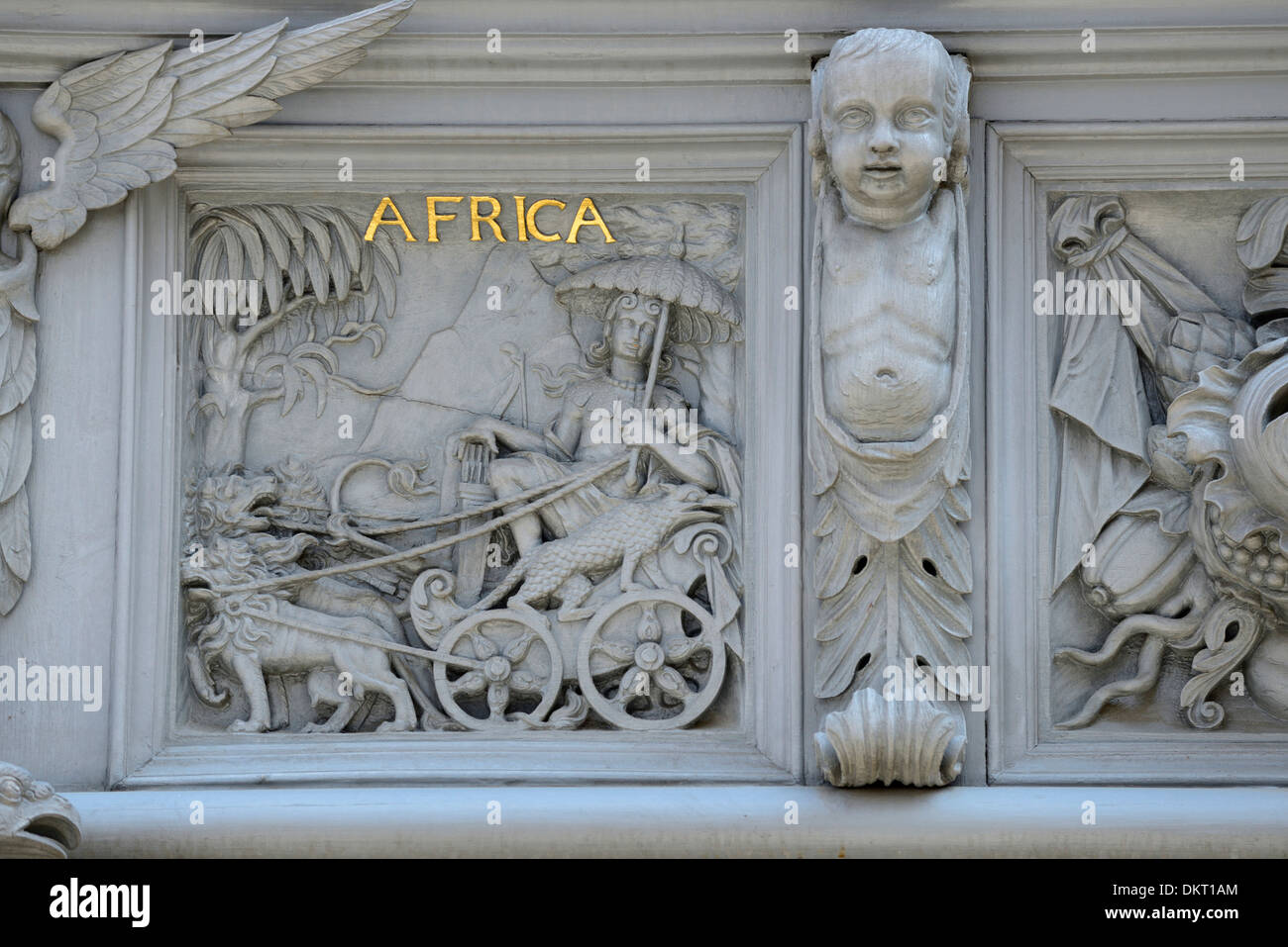 L'Europa, la Svizzera, San Gallo, facciata, decorazione a rilievo, Africa, leoni, carrello, architettura Foto Stock