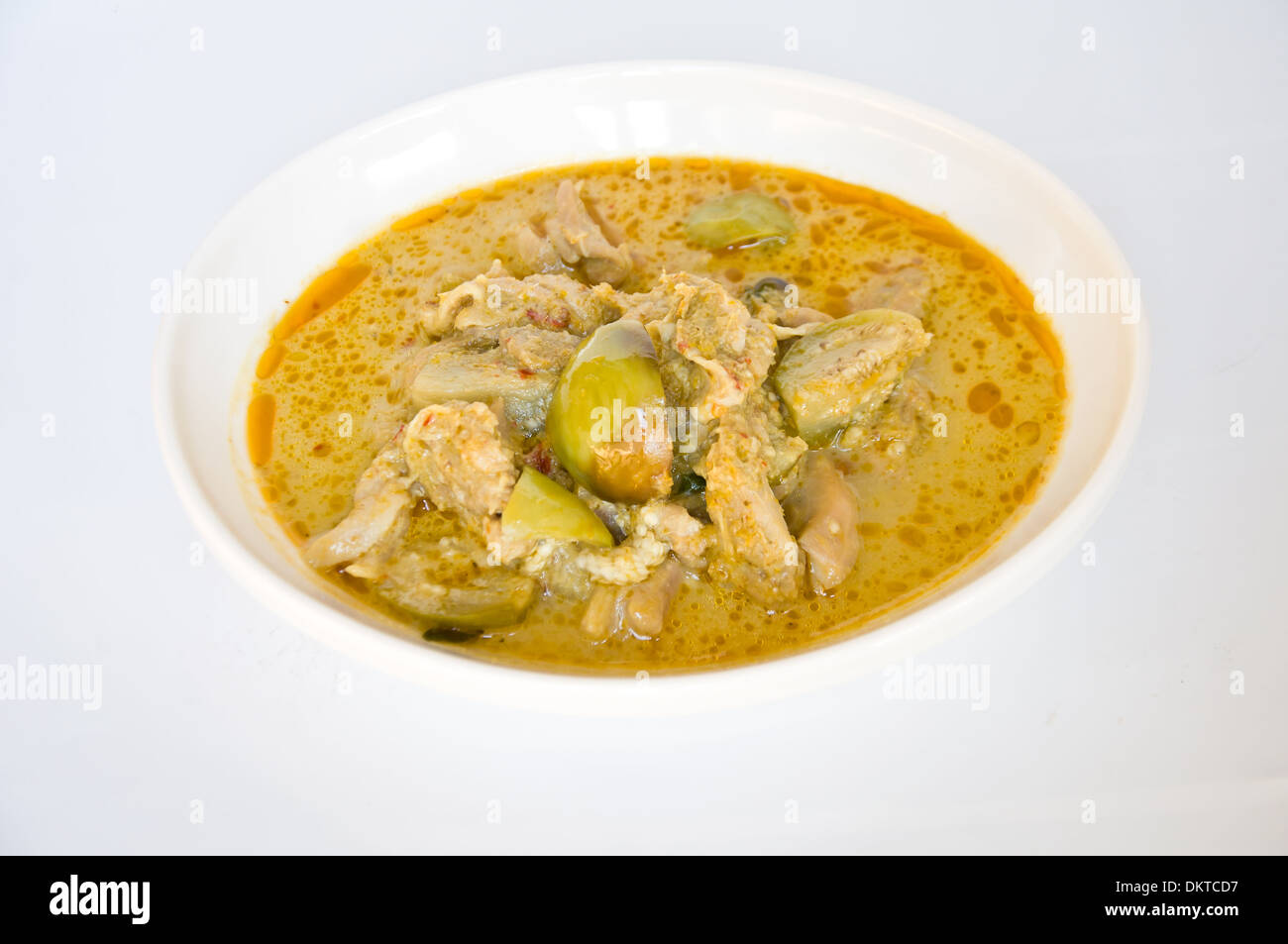 Delizioso cibo tailandese KAENG chiamata WAN KEAW KAI dal pollo e curry piccante Foto Stock
