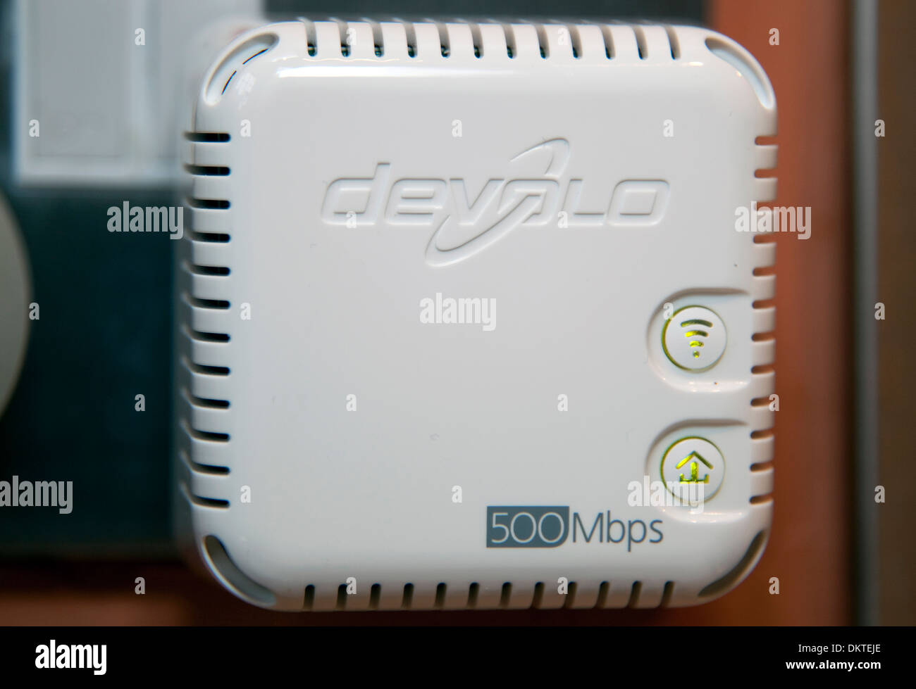 Home Devolo adattatore Powerline Internet wi-fi extender in presa, Londra Foto Stock