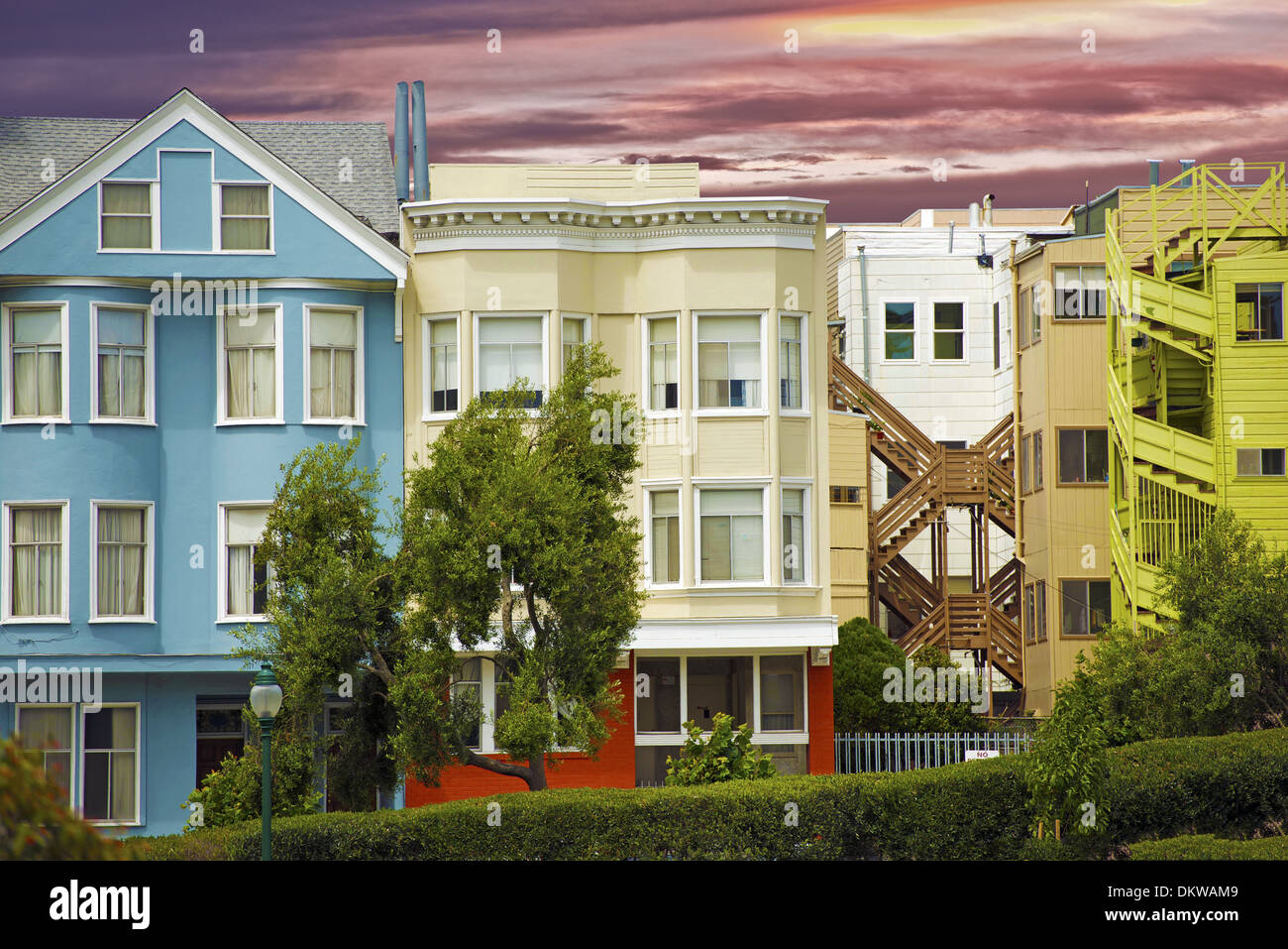 Colorate case della California - San Francisco, CA, Stati Uniti d'America. Tema di alloggiamento. Architettura di raccolta fotografica. Foto Stock