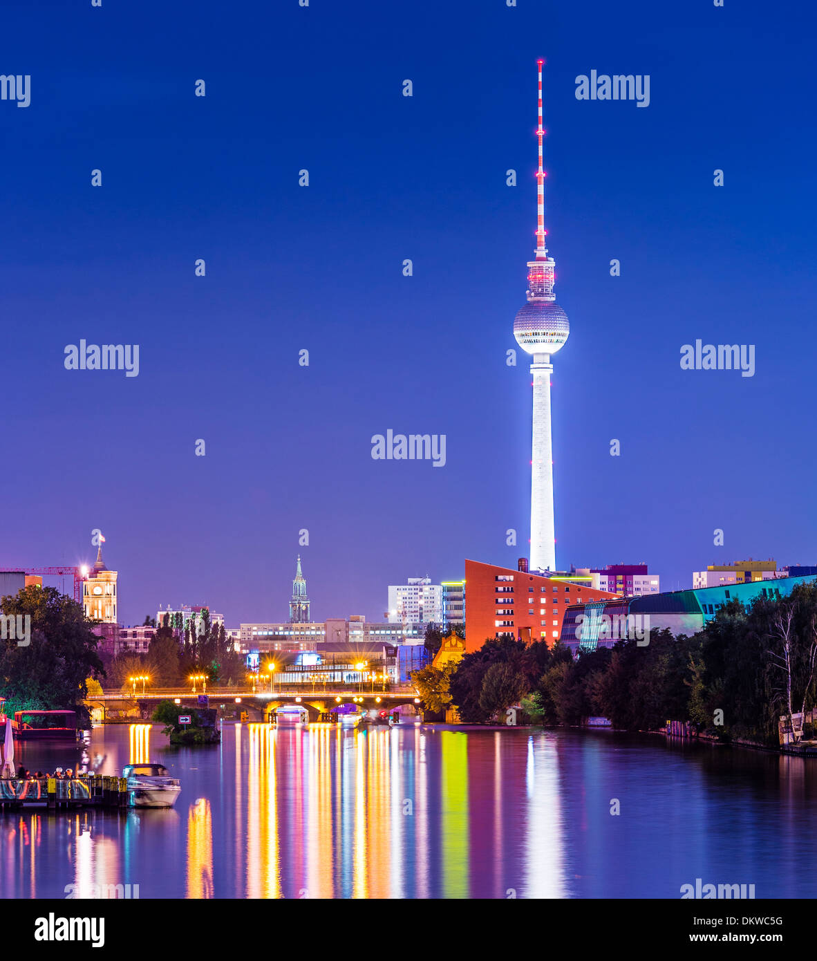 Berlino, Germania cityscape sulla Sprea. Foto Stock
