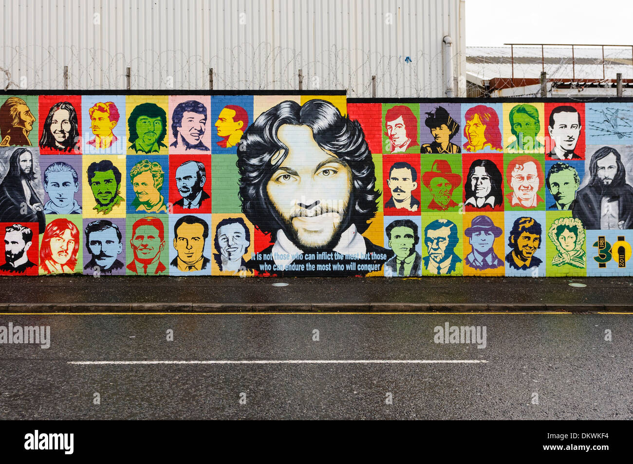 Il repubblicano irlandese murale alla pace internazionale a parete, Belfast Foto Stock