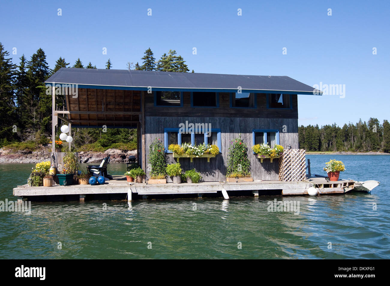 Adorabile casa galleggiante, Perry Creek, Vinalhaven, Maine Foto Stock