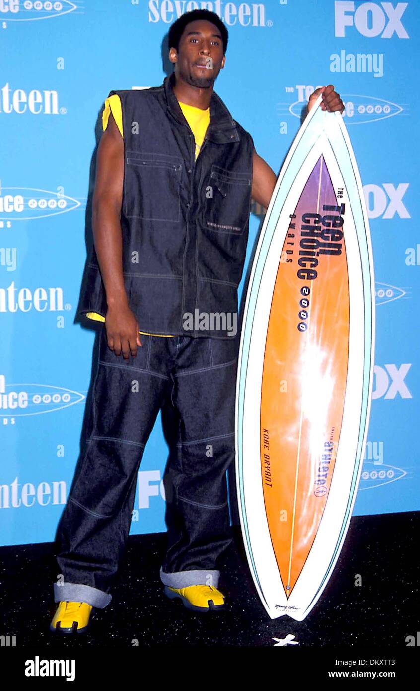 Il 6 agosto 2000 - K19480JK.Teen Choice Awards 2000 A BARKER HANGER LOS ANGELES CA.08/06/2000. KELLY GIORDANIA/ 2000..KOBE BRYANT.KOBEBRYANTRETRO(Immagine di credito: © Globo foto/ZUMAPRESS.com) Foto Stock