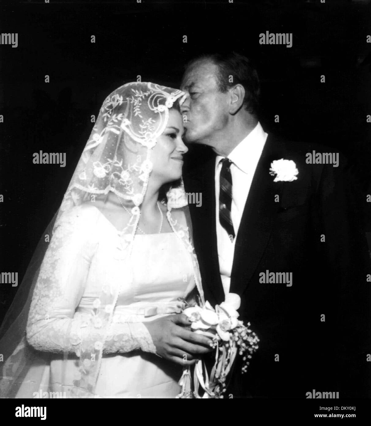 6 febbraio 2000 - John Wayne e figlia MELINDA AL SUO MATRIMONIO.©NATE CUTLER/(enti Immagine: © Globo foto/ZUMAPRESS.com) Foto Stock