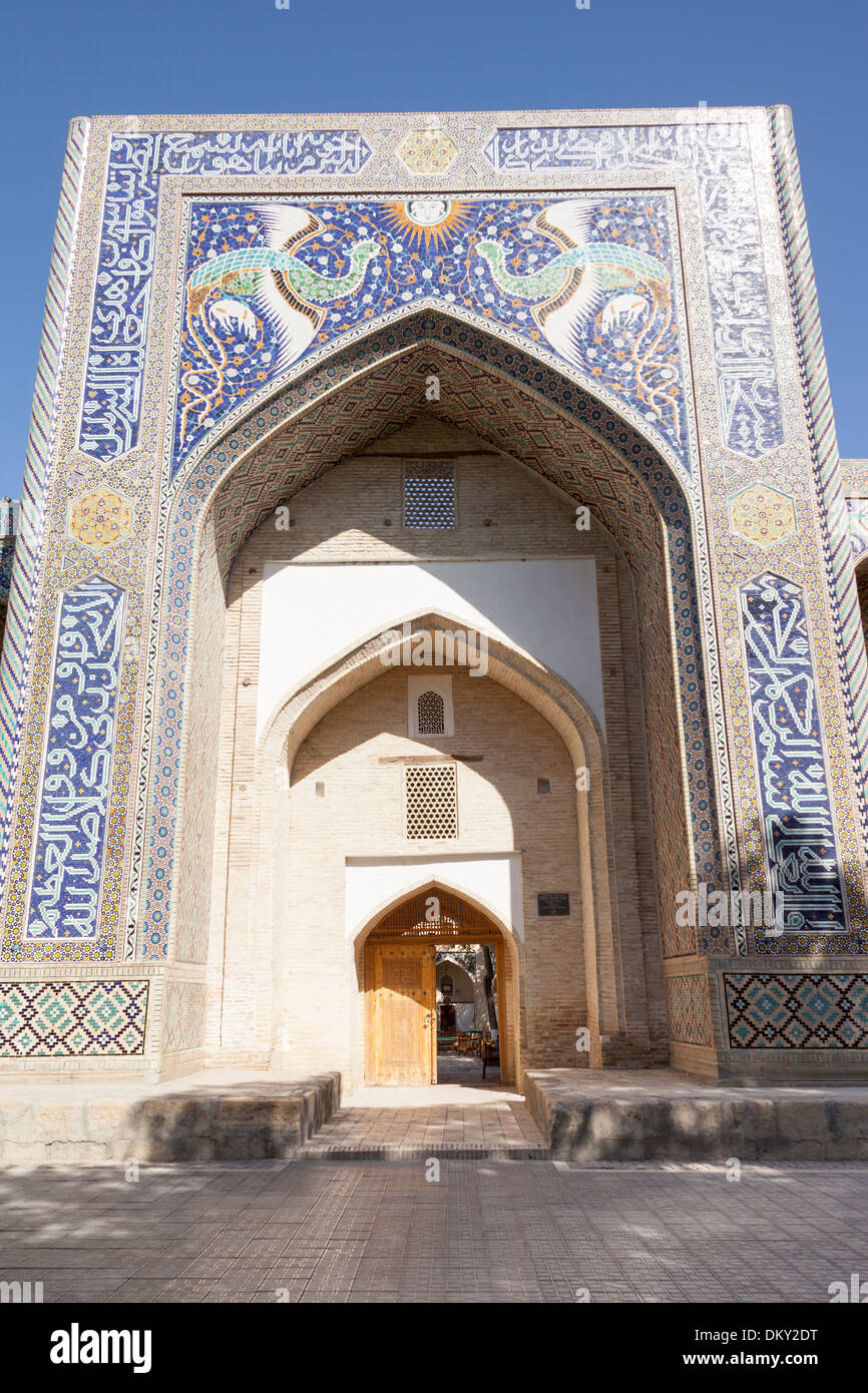 Nadir Divan Begi Madrasah, noto anche come Nadir Divan Beghi Madrasah, Bukhara, Uzbekistan Foto Stock