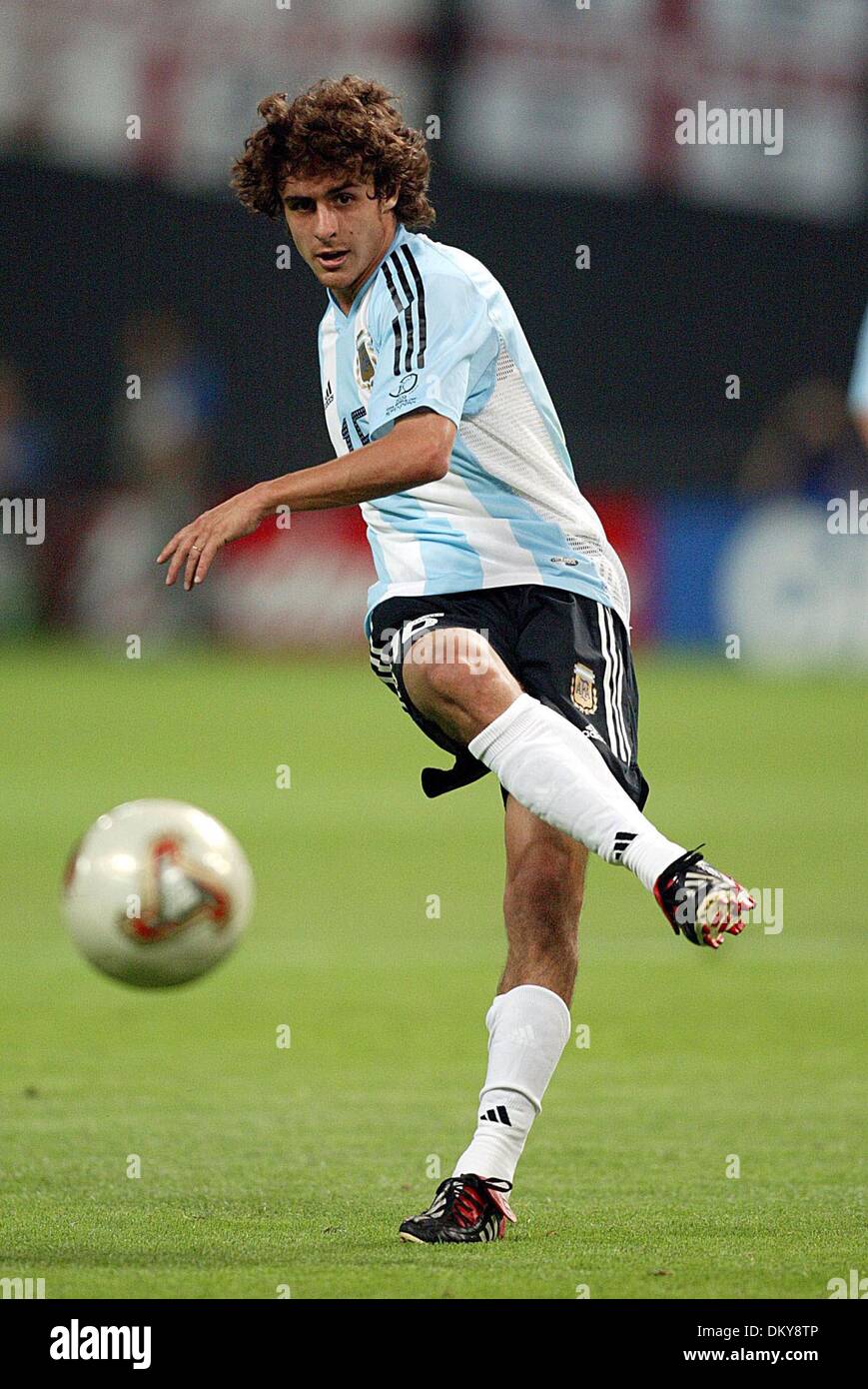 Apr. 19, 1942 - INGHILTERRA V ARGENTINA - Pablo AIMAR.ARGENTINA & VALENCIA FC.SAPPORO DOME, Sapporo, Giappone.INGHILTERRA V ARGENTINA.07/06/2002.DIB4926.K47872.WORLD CUP PREWIEW 2006.(Immagine di credito: © Globo foto/ZUMAPRESS.com) Foto Stock