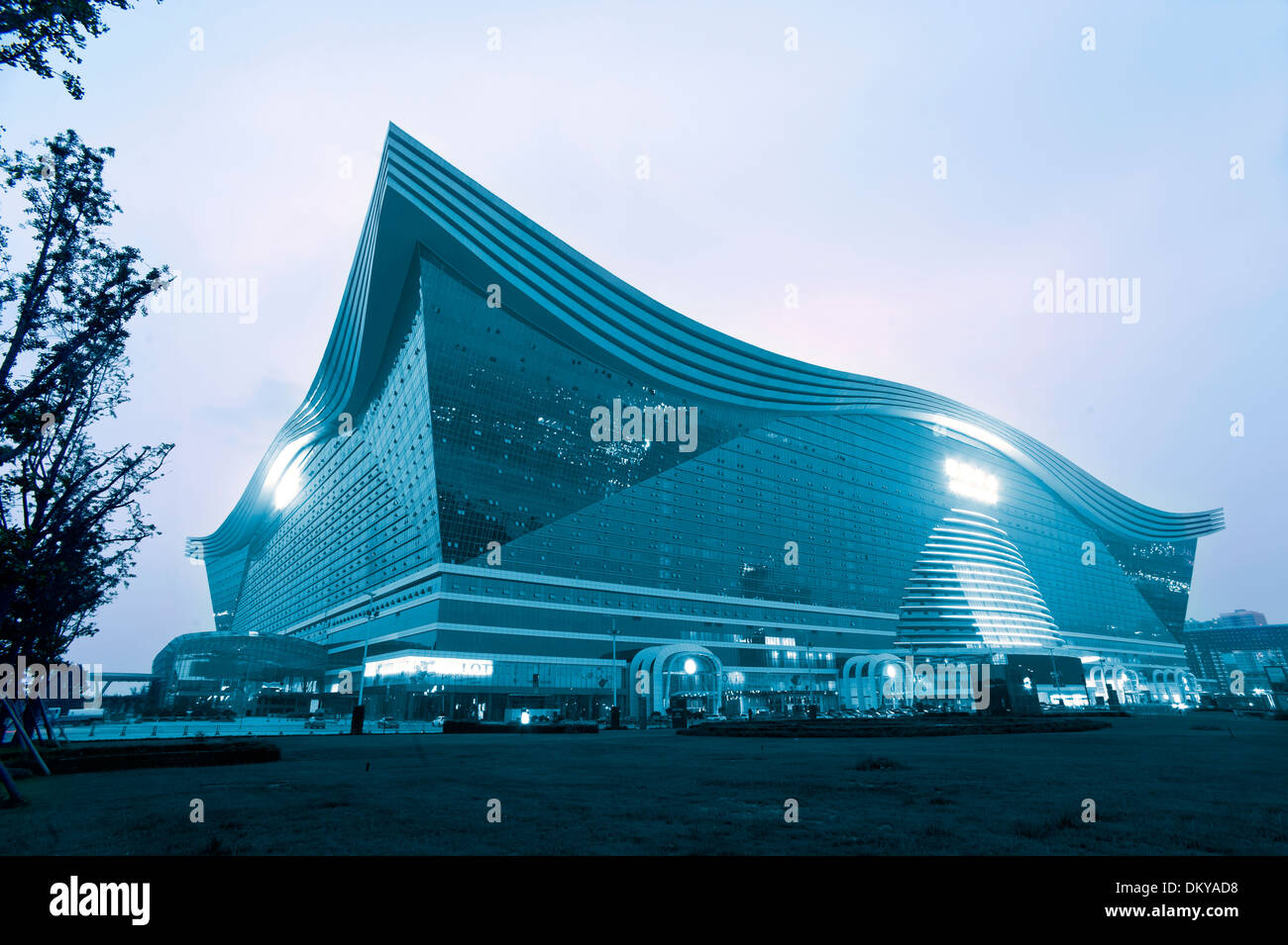 Centro globale a Chengdu, Cina notte Foto Stock