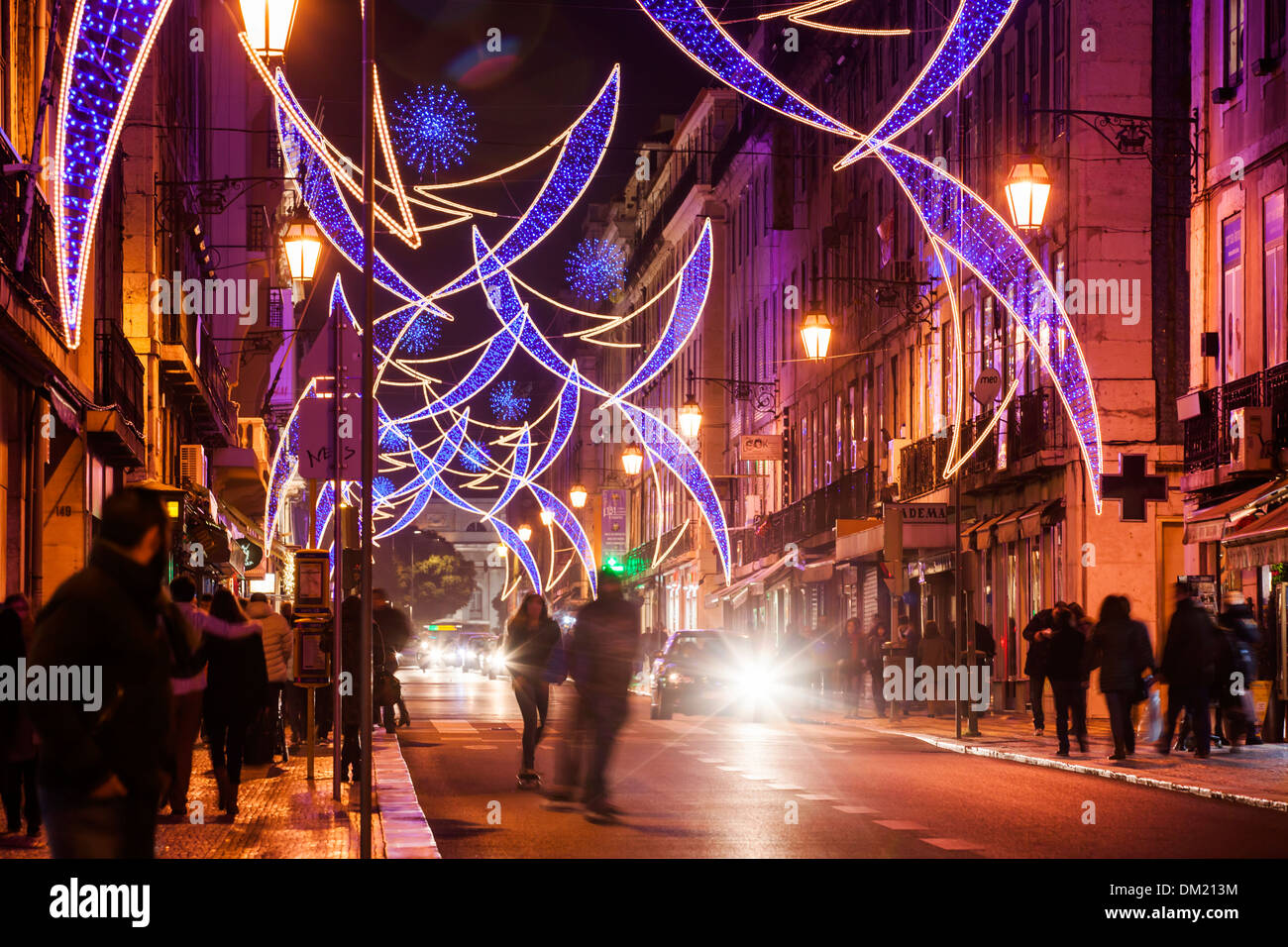 Le luci di Natale nella Rua Aurea, Lisbona, Portogallo, Europa Foto Stock