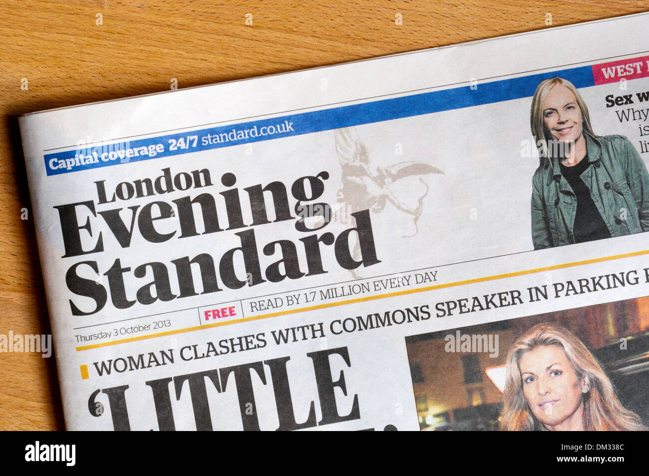 Il lato anteriore della pagina del London Evening Standard locale gratuito quotidiano serale. Foto Stock