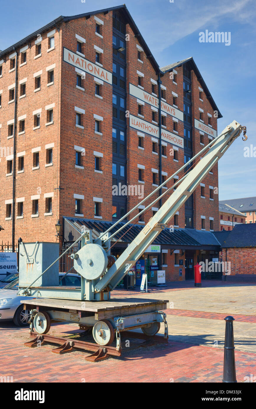 Vecchia gru industriali parte della storica Gloucester docks REGNO UNITO Foto Stock