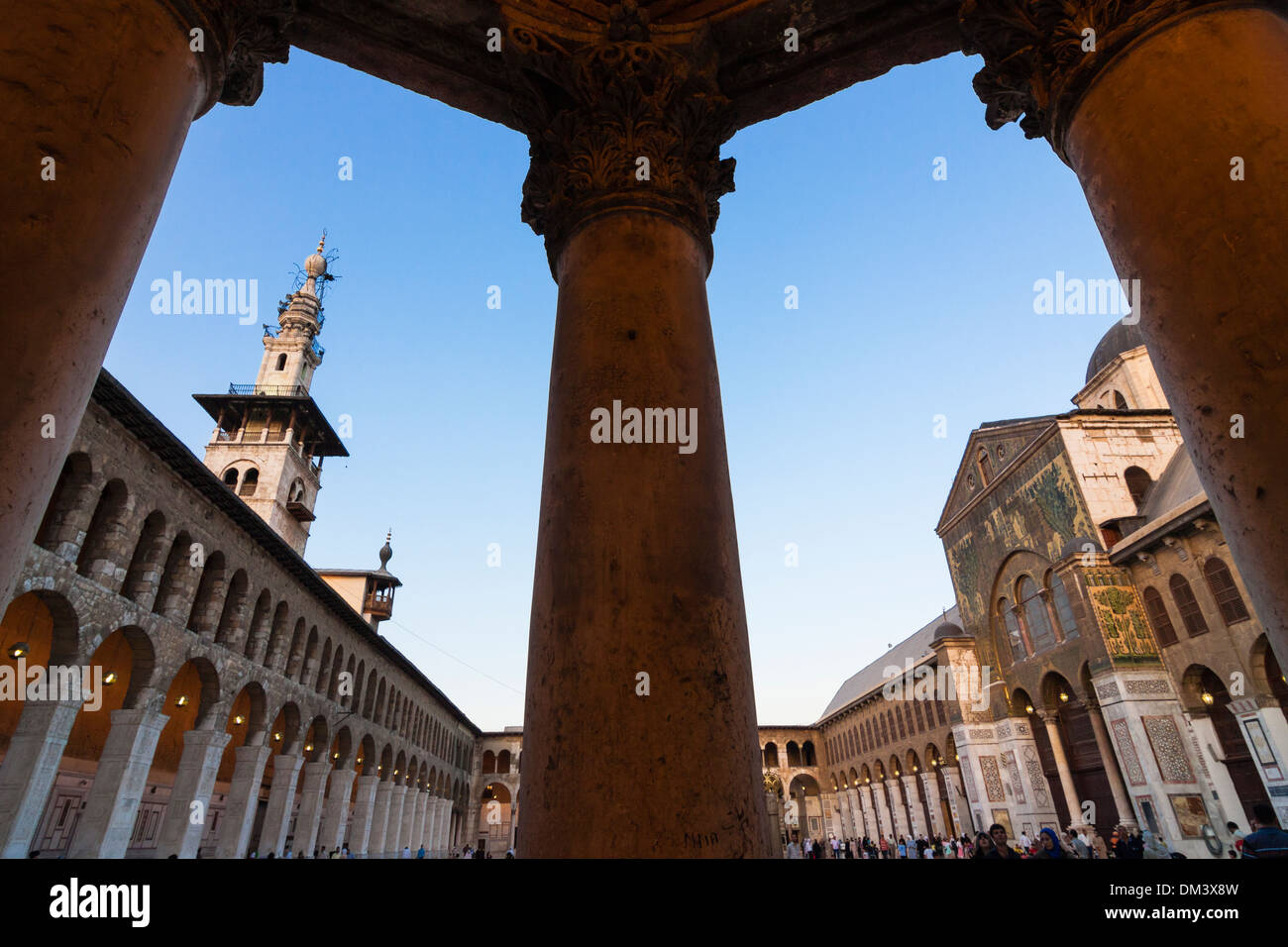 Cortile della moschea Umayyad , Damasco , Siria Foto Stock