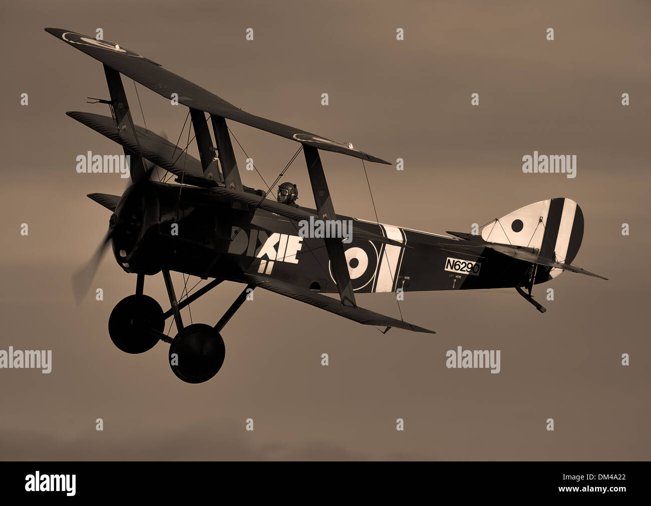 Triplano Sopwith,vintage RAF WW1 aereo da combattimento da Shuttleworth collection.Ottobre battenti giorno 2013.Biggleswade REGNO UNITO Foto Stock