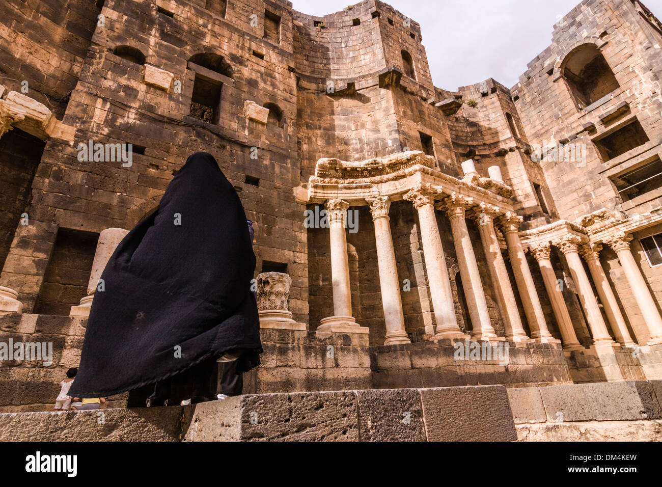 Il teatro di Bosra e cittadella , Siria Foto Stock