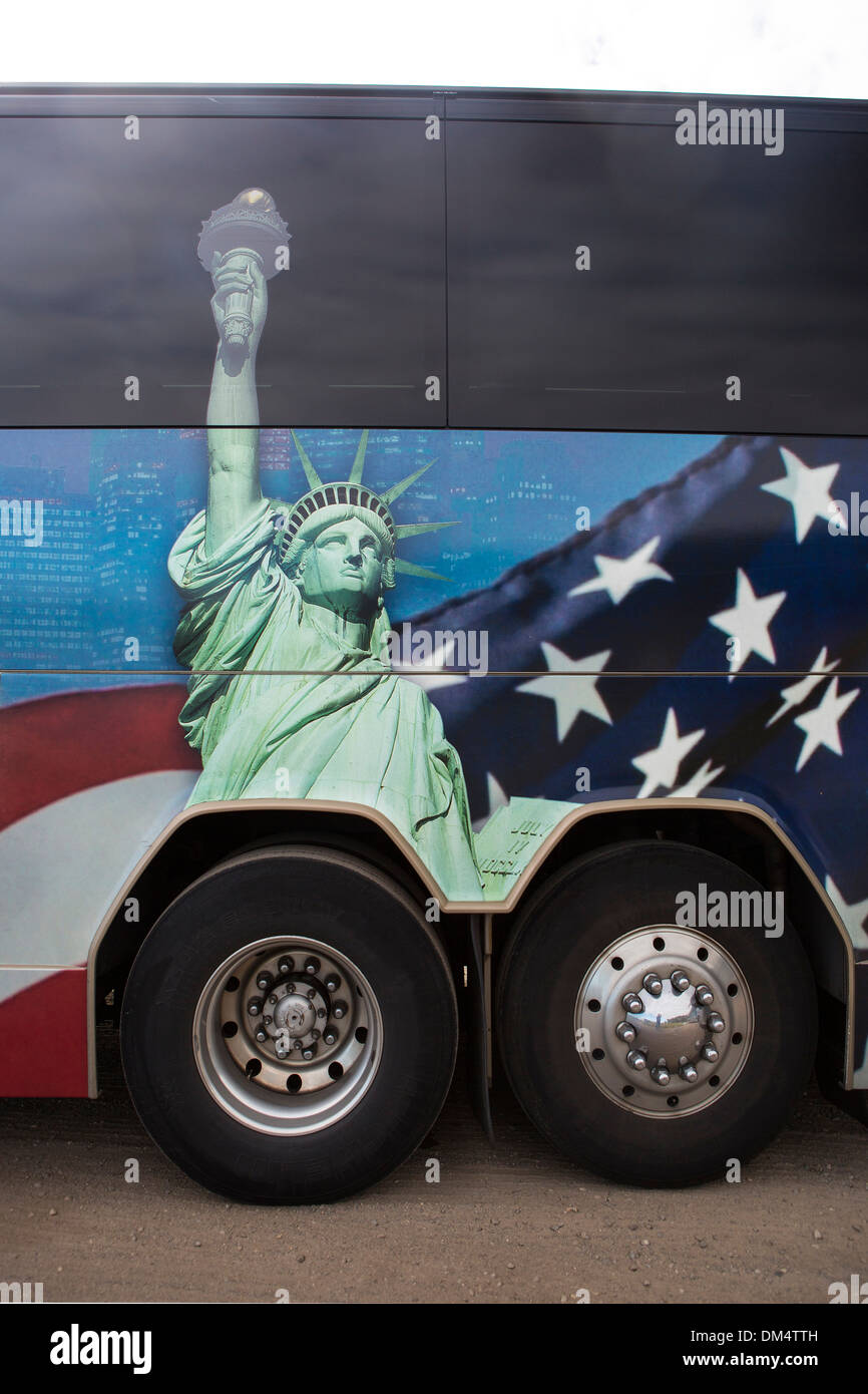 Stati Uniti d'America, Stati Uniti, America, America, bus, concetti, bandiera, immagine, liberty, pittura, statua, viaggi, ruote Foto Stock