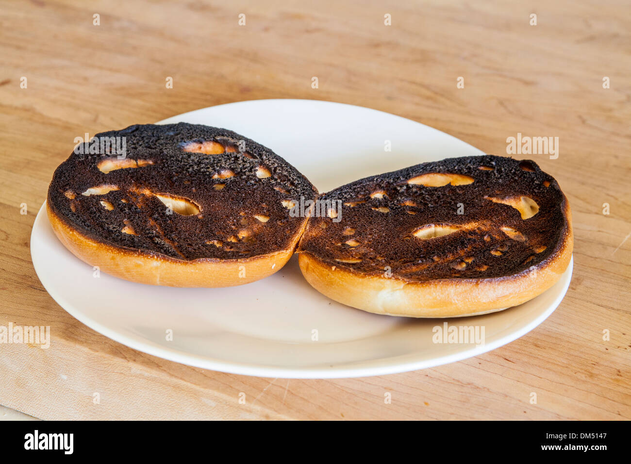 Un Bagel bruciato Foto Stock