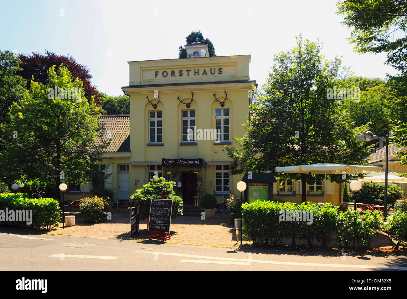 Germania Krefeld Reno del Basso Reno del nord della Renania settentrionale-Vestfalia Krefeld in legno di foresta forester foresta casa casa in legno Foto Stock