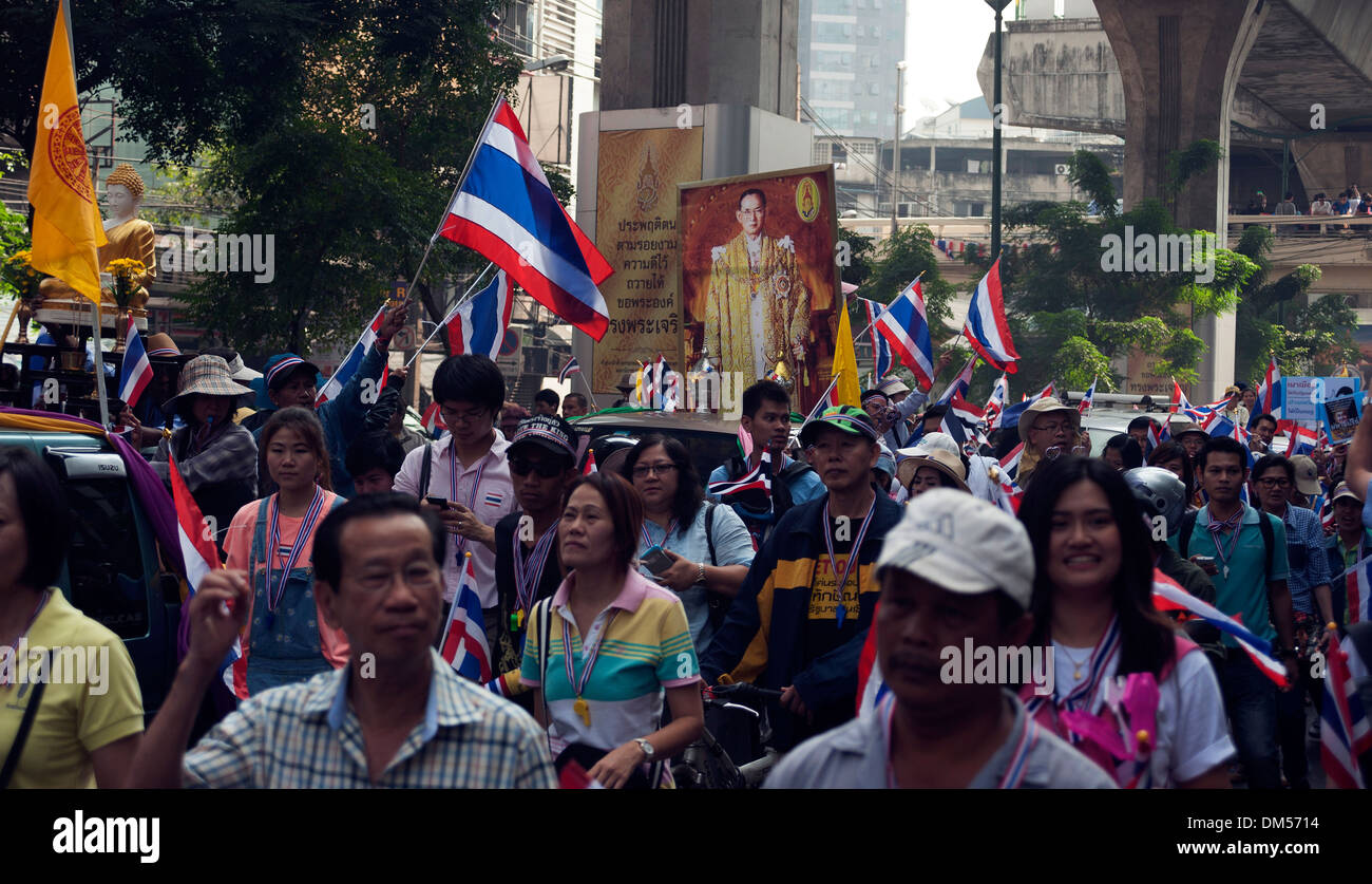 Le proteste di massa marzo da popoli riforma democratica Comitato (PDRC) alla Government House,sulla Strada di Sukhumvit Road, Bangkok, Thailandia Foto Stock