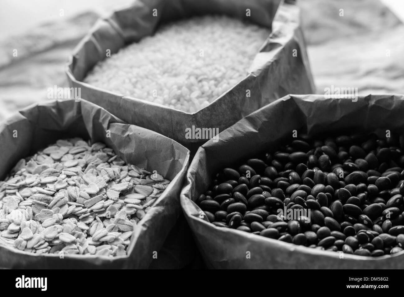 B&W di sacchetti di grani. Foto Stock