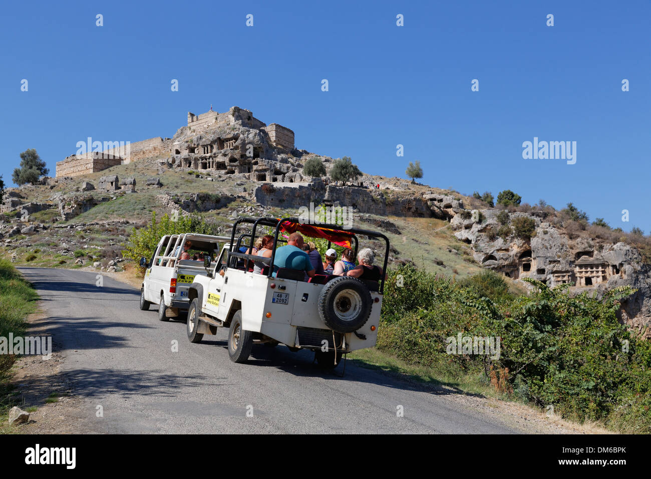 Il Jeep safari, antica città di Tlos nella valle Xanthos, Muğla Provincia, Lycia, Egeo, Turchia Foto Stock