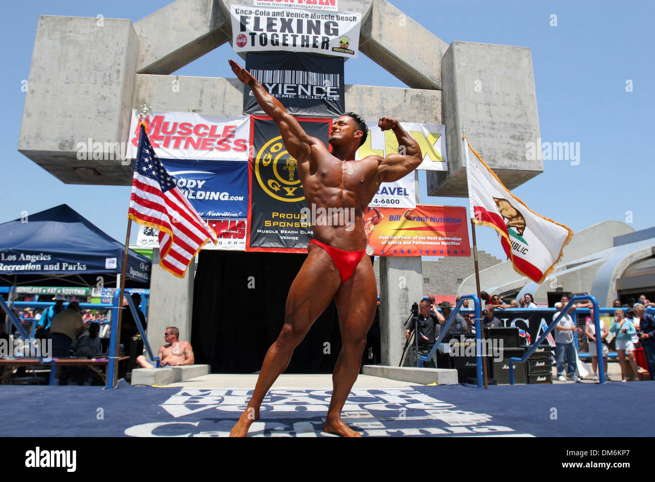 Maggio 30, 2005; Venezia, CA, Stati Uniti d'America; i partecipanti prendono parte a due giorni di 'Oro i muscoli della Spiaggia Venice Bodybuilding e figura classico' dotate di maschio e femmina culturisti da tutto il mondo. L annuale Giorno Memoriale della manifestazione anche reso omaggio alle forze armate e ha celebrato il quarantesimo anniversario della Palestra Gold's. Credito: Foto di Lori Conn/ZUMA premere. (©) Copyright 2005 by lor Foto Stock