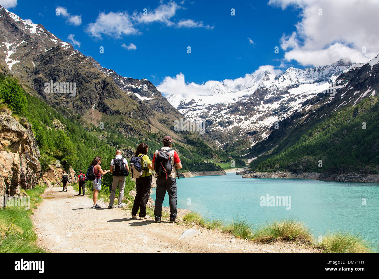 L'Italia, Valle d'Aosta, Valle di Valpelline, passeggiate a Place Moulin Lago Foto Stock