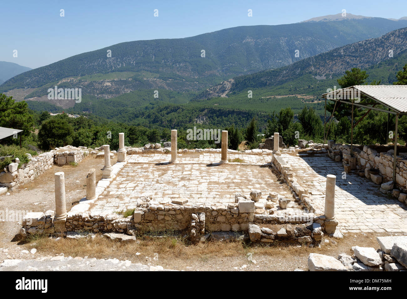 Peristilio di un complesso villa all'antica città Lycian di Arykanda, nella provincia di Antalya del sud della Turchia. Foto Stock