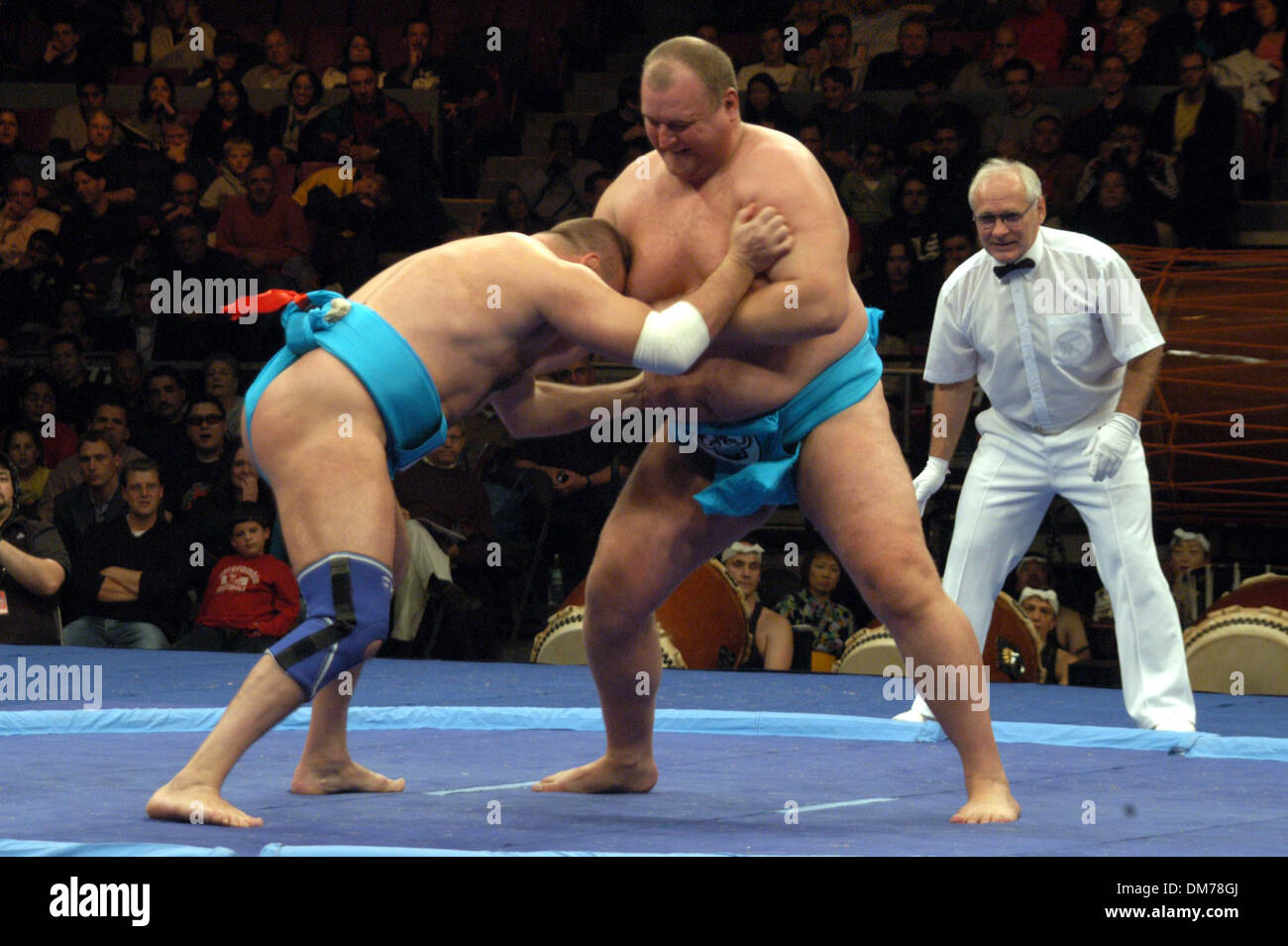Oct 22, 2005; New York, NY, STATI UNITI D'AMERICA; Mondo sumo wrestling campionato al Madison Square Garden di New York City. Credito: Foto di Jeffrey Geller/ZUMA premere. (©) Copyright 2005 da Jeffrey Geller Foto Stock