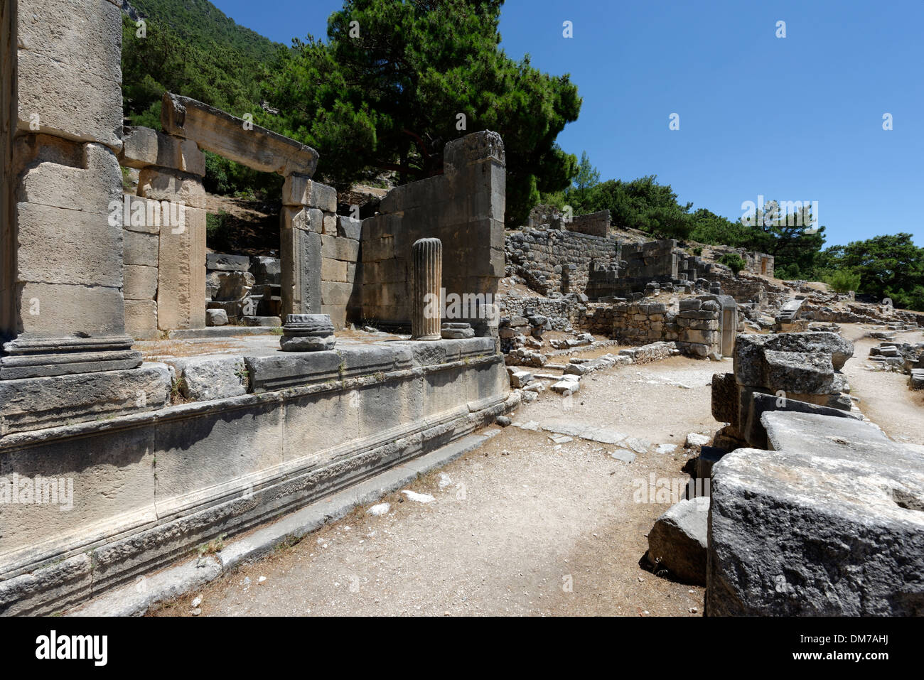 Le rovine di un tempio tipo grave presso la necropoli orientale all'antica città Lycian di Arykanda, nella Turchia meridionale. Foto Stock
