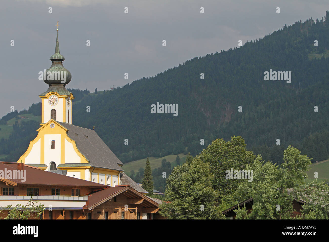 Chiesa dei santi apostoli Pietro e Paolo a Soll, Austria Foto Stock